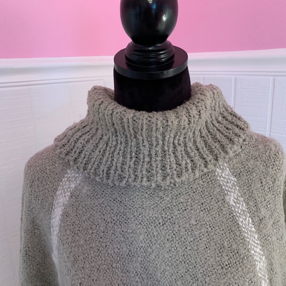 G BRAND knit poncho - Picture 3 of 5